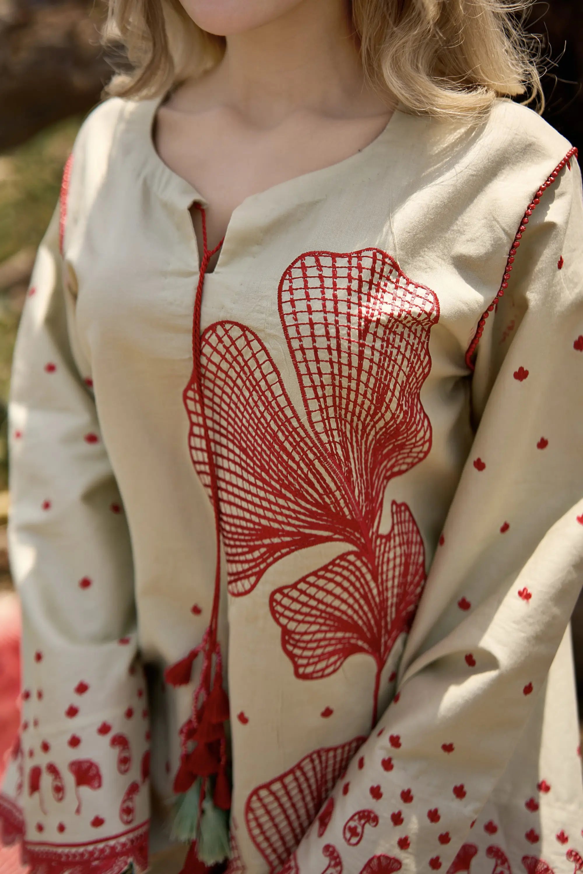 Crimson Bloom (Unstiched)