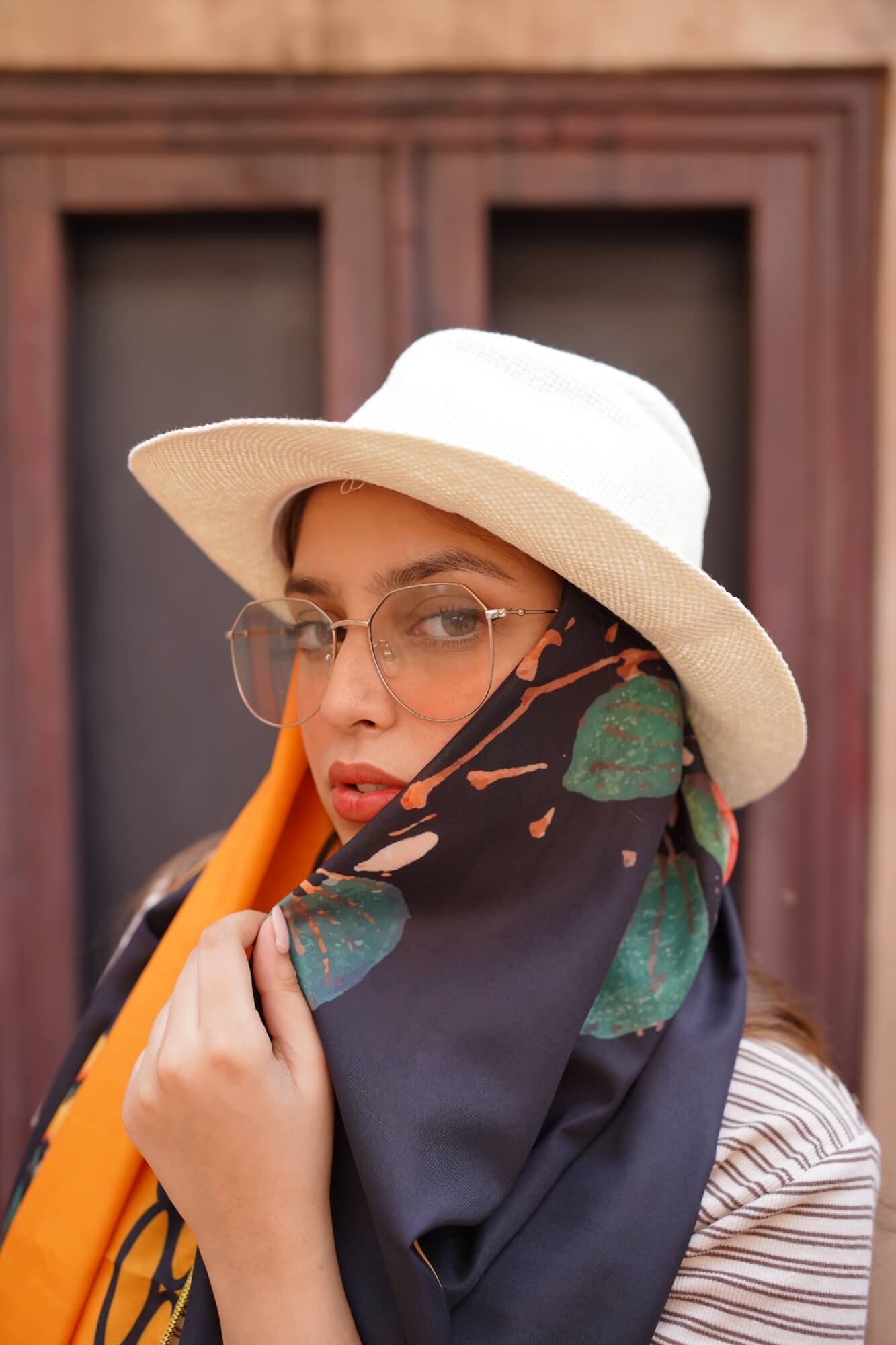 Sunleaf Charm - Bold Statement Scarf