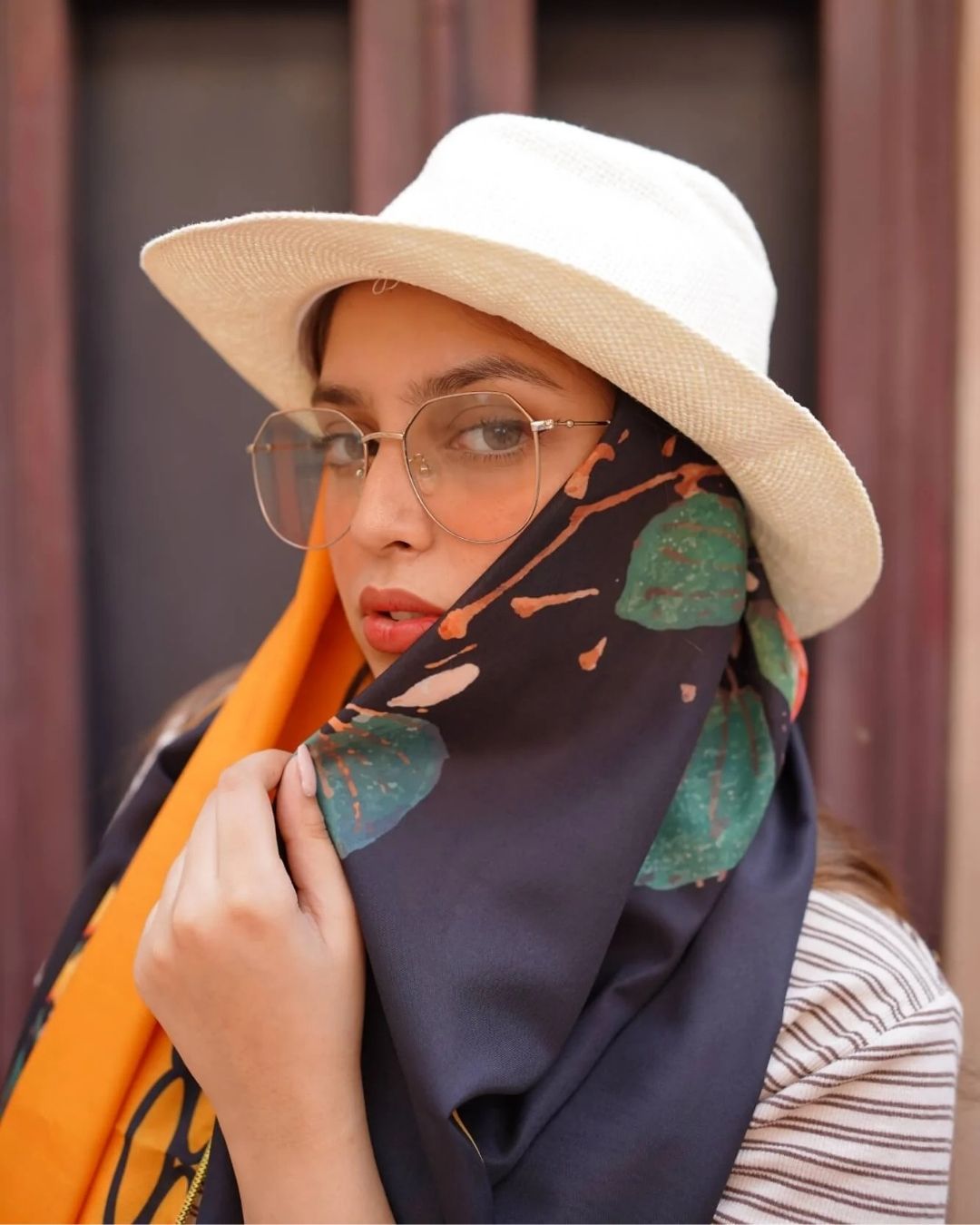 Sunleaf Charm - Bold Statement Scarf